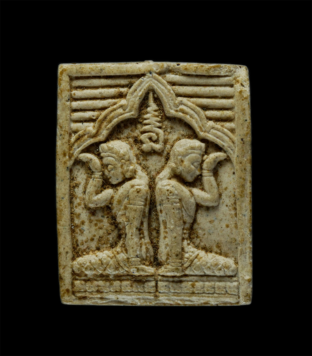 14May24 (142)p.jpg - นางกวักคู่ หลวงพ่อนิยม สุภัทโท (พระครูสิริภัทราภรณ์) วัดป่าหลักร้อย อ.โนนไทย จ.นครราชสีมา เนื้อผงพุทธคุณ ผงว่าน | https://kamulet.in.th